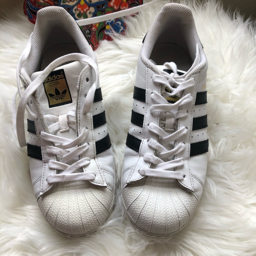 Aidas Sneakers - Picture 10 of 12